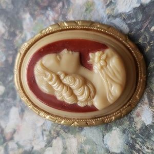 Vintage Celluloid Cameo EUC